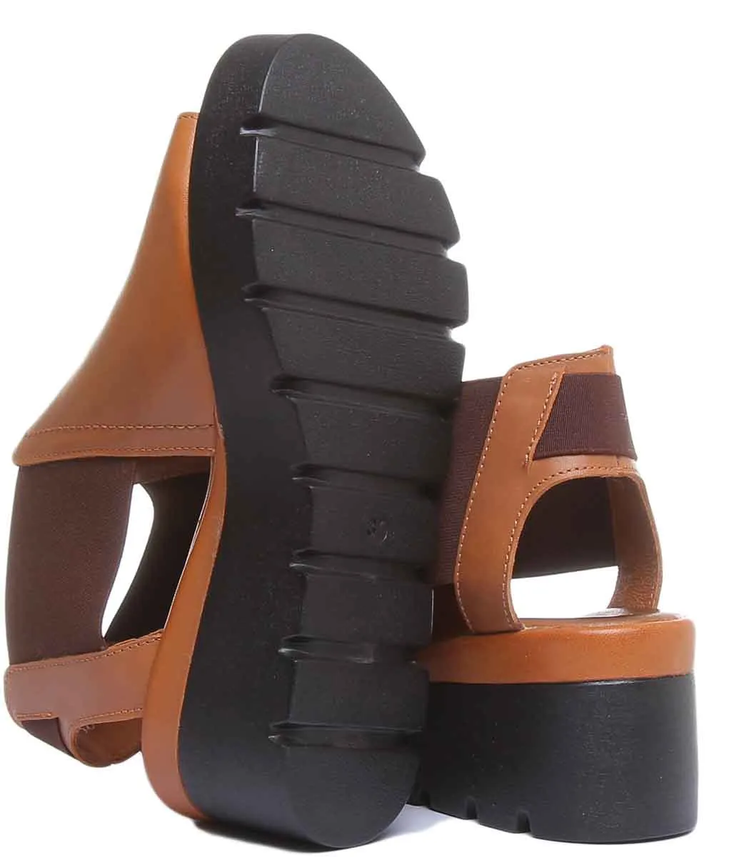 7100 Leather Chelsea Style Sandal In Tan