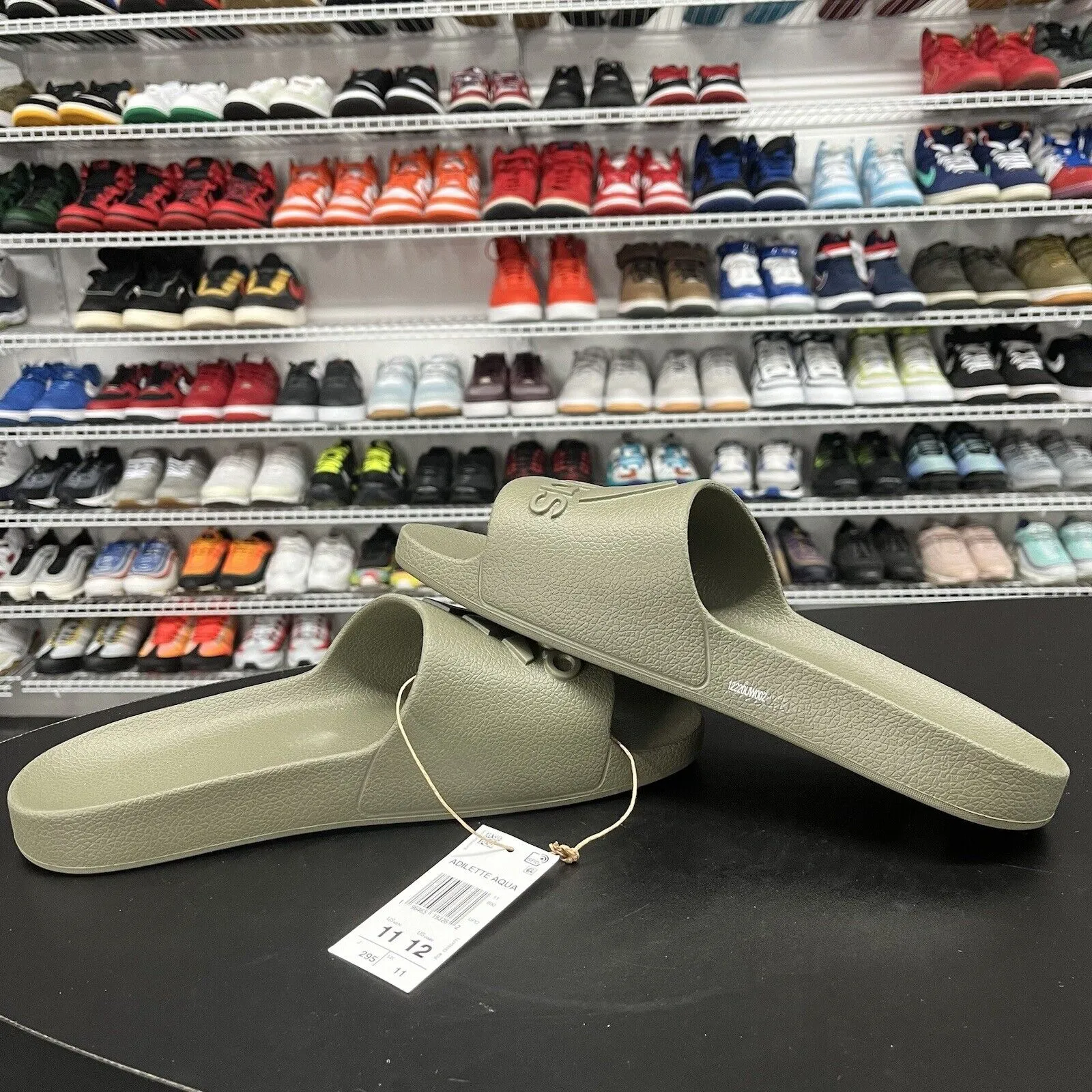 Adidas Slides Adilette Aqua Slip On Sandal IF7372 Men's Size 11 New In Box