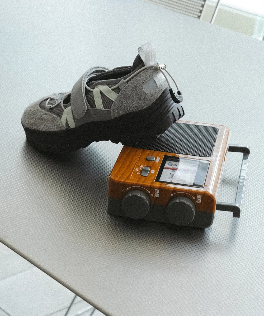 BRYN VELCRO SNEAKERS