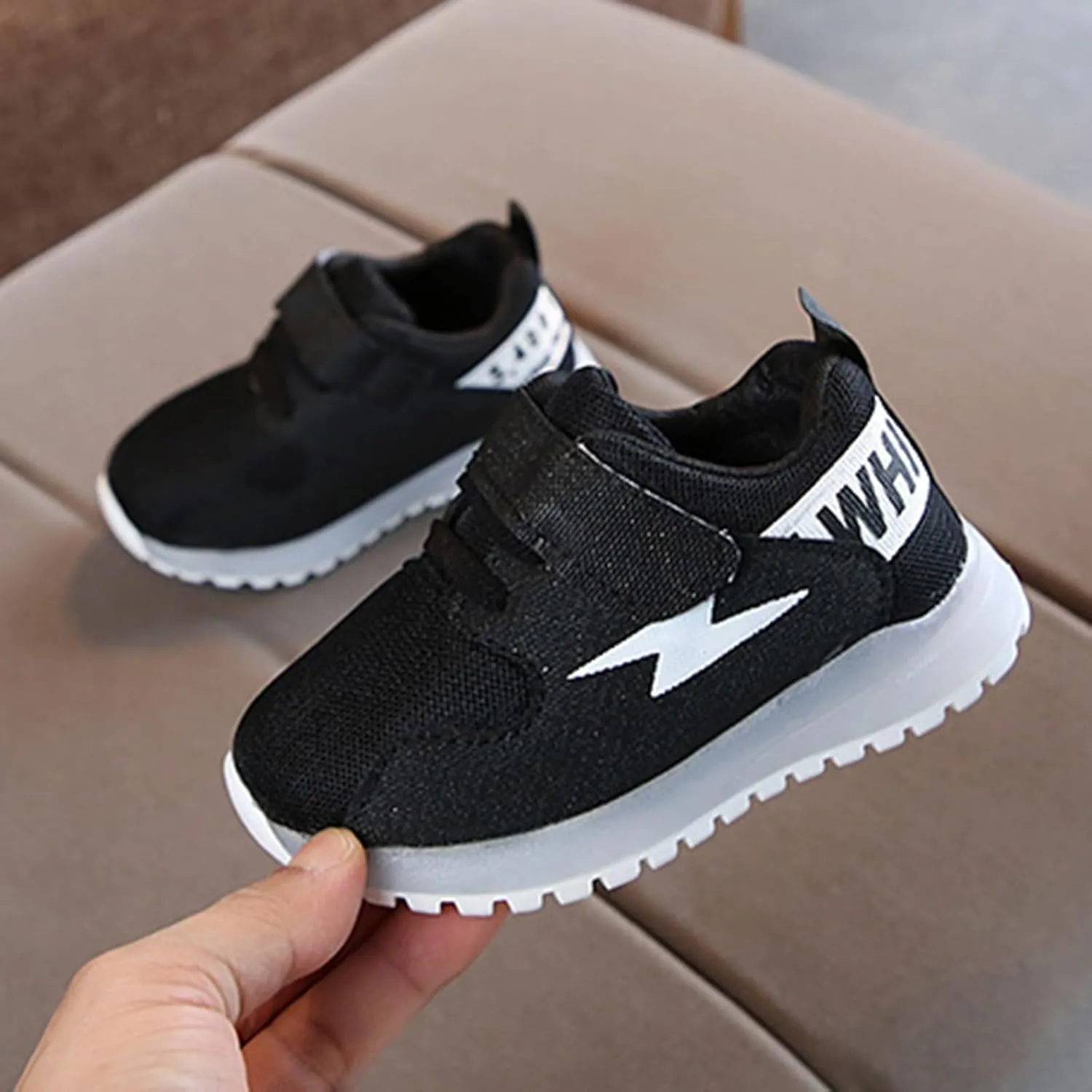 Cathalem Child Casual Shoes Fashion Baby Sneakers Running Sport Shoes Toddler Baby Sneakers Luminous Colorful Light Shoes