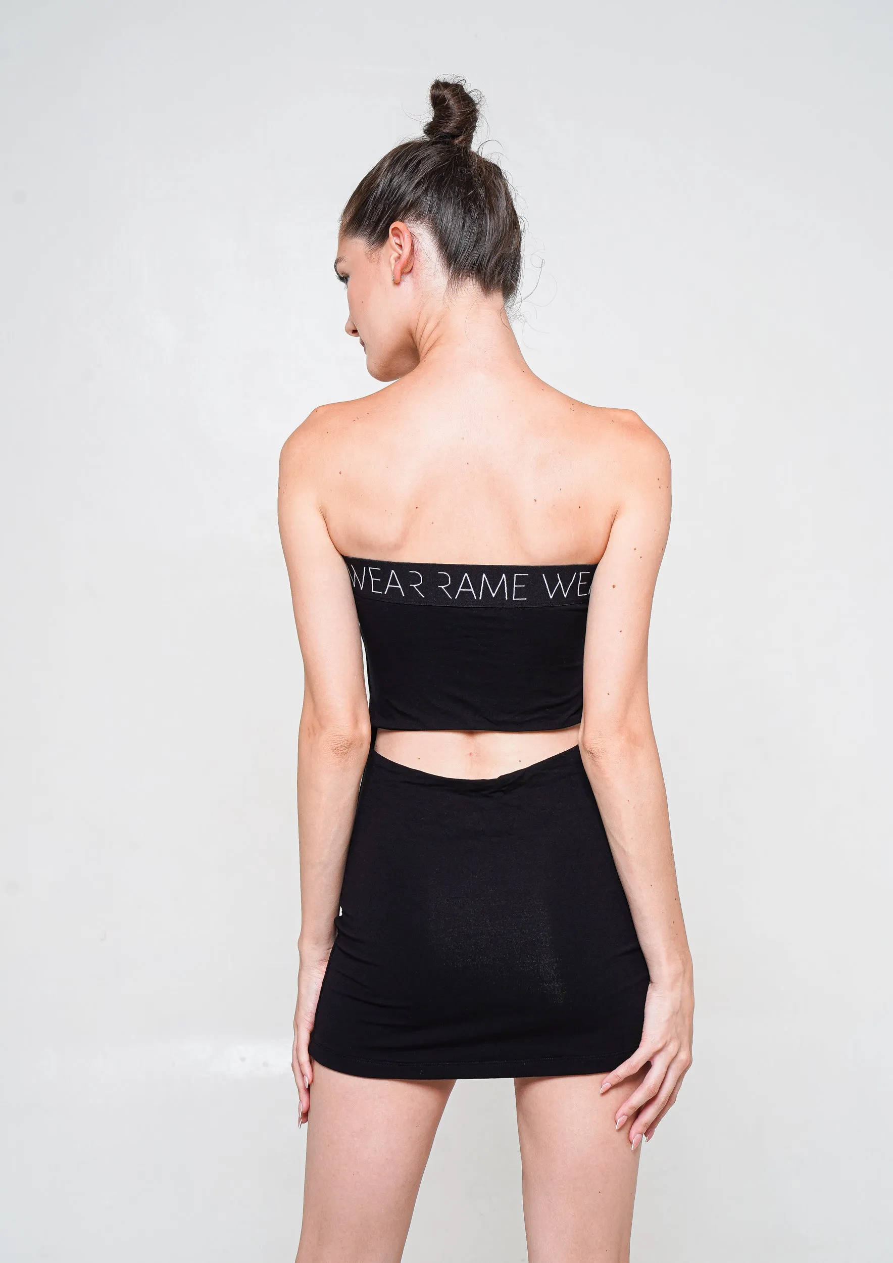 I Do Me Dress In Black