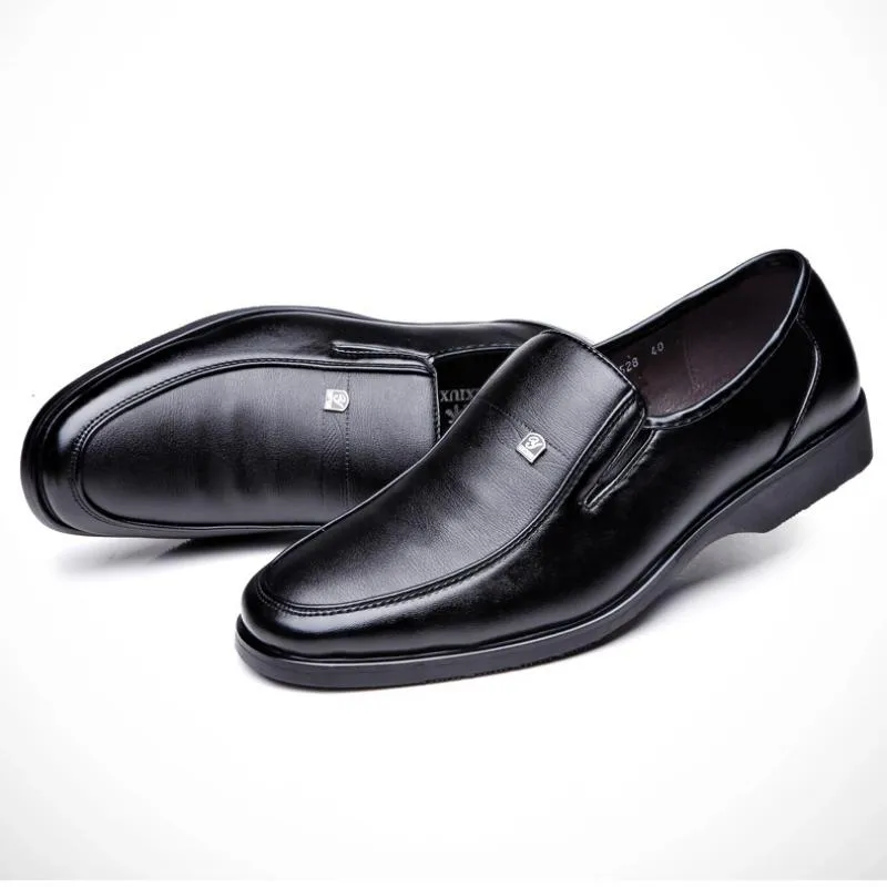 Men's Leather Slip-Ons With Round Toe
