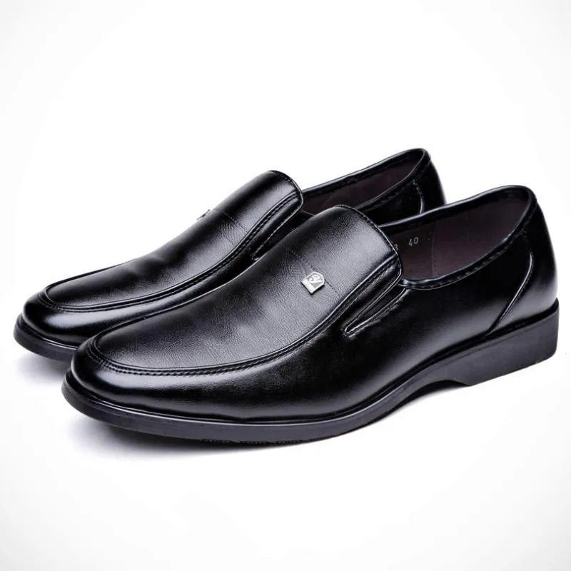Men's Leather Slip-Ons With Round Toe
