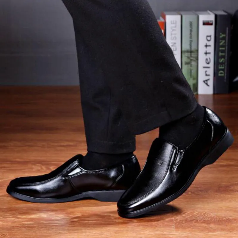 Men's Leather Slip-Ons With Round Toe