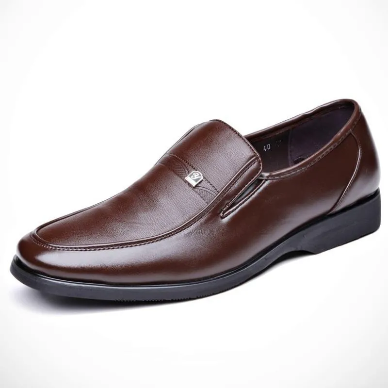 Men's Leather Slip-Ons With Round Toe
