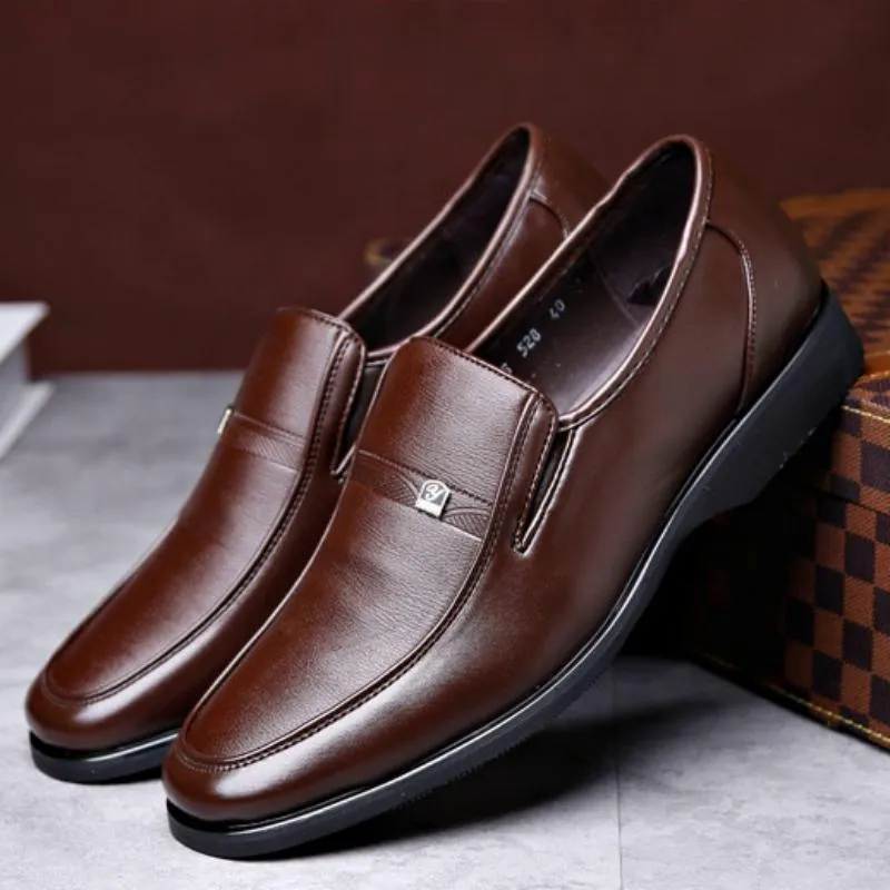 Men's Leather Slip-Ons With Round Toe