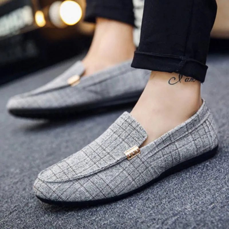 Men's Spring Leather Loafers With Metal Decoration