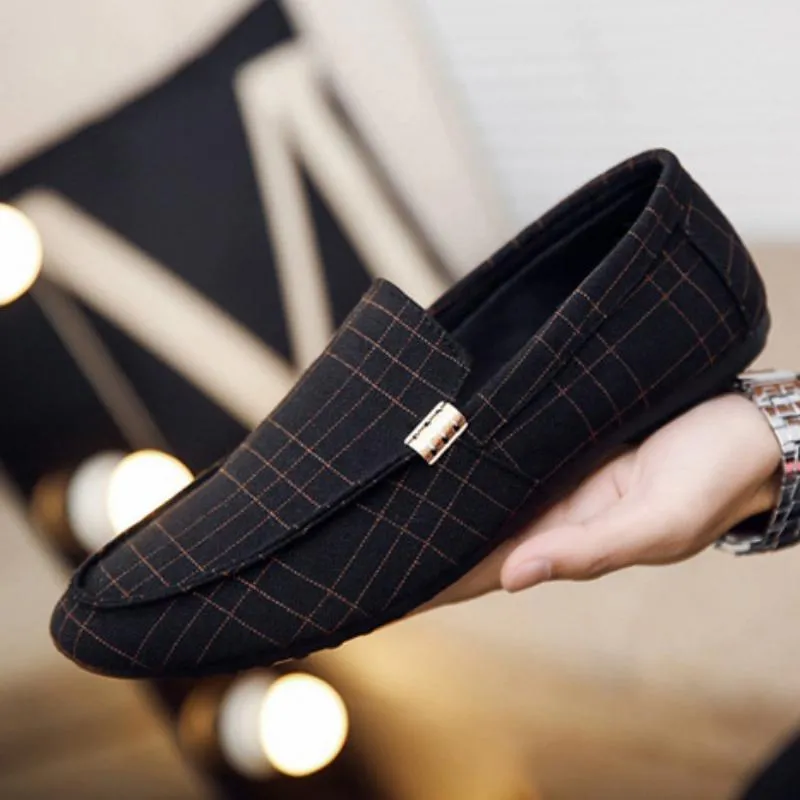 Men's Spring Leather Loafers With Metal Decoration