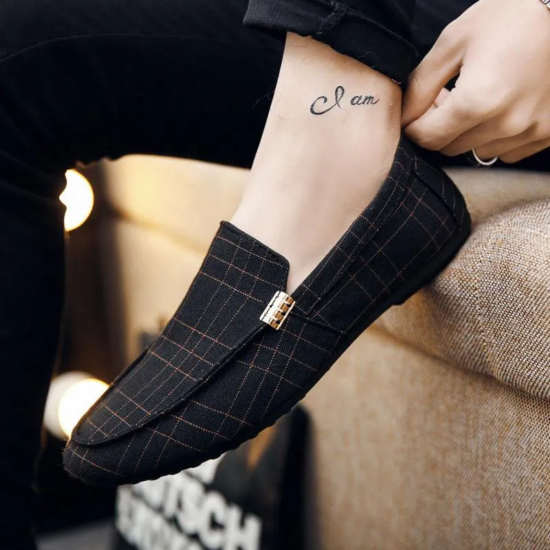 Men's Spring Leather Loafers With Metal Decoration
