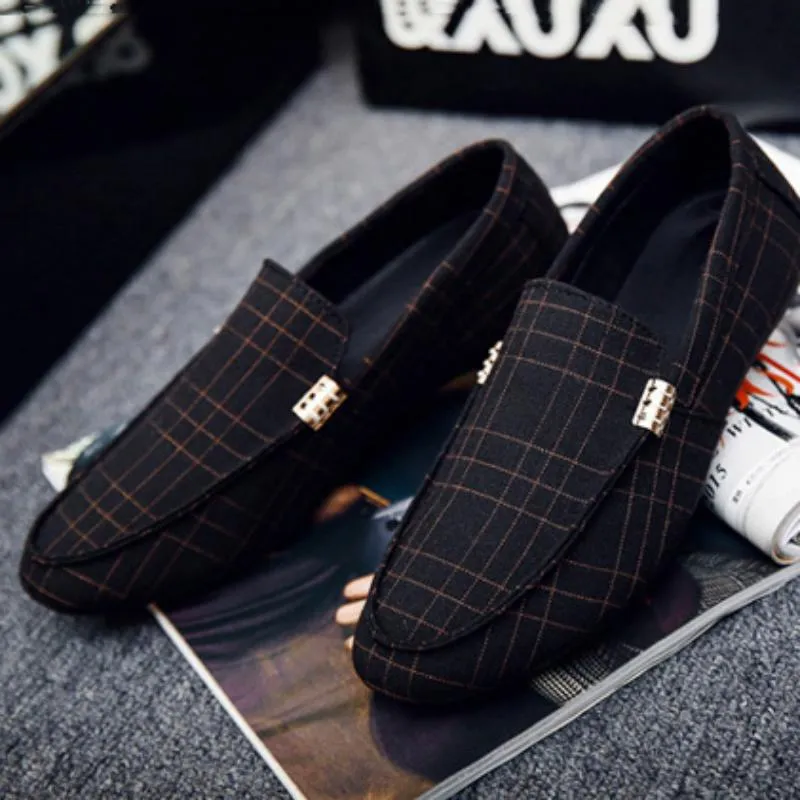 Men's Spring Leather Loafers With Metal Decoration